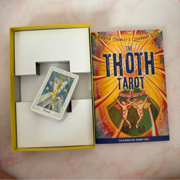 COPY - Thoth tarot, the wild wood tarot decks - Picture 2 of 4